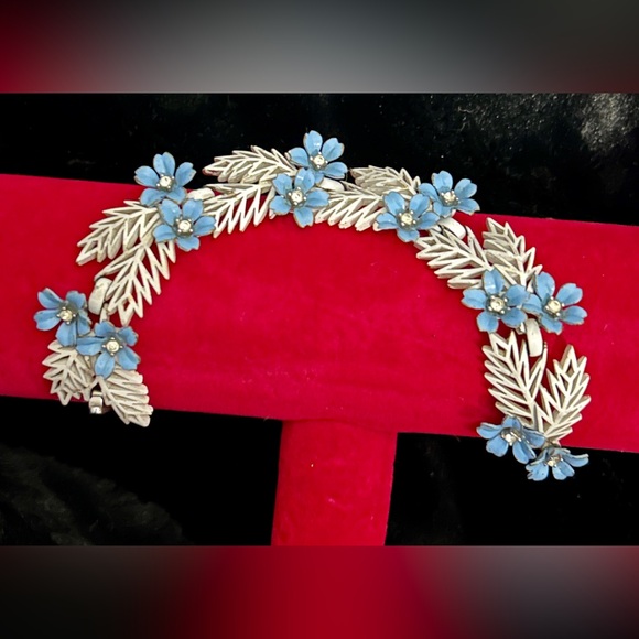 Crown Trifari Jewelry - RARE 1958 CROWN TRIFARI WHITE &
BLUE ENAMEL RHINESTONE
'FLOWERING FERN' BRACELET